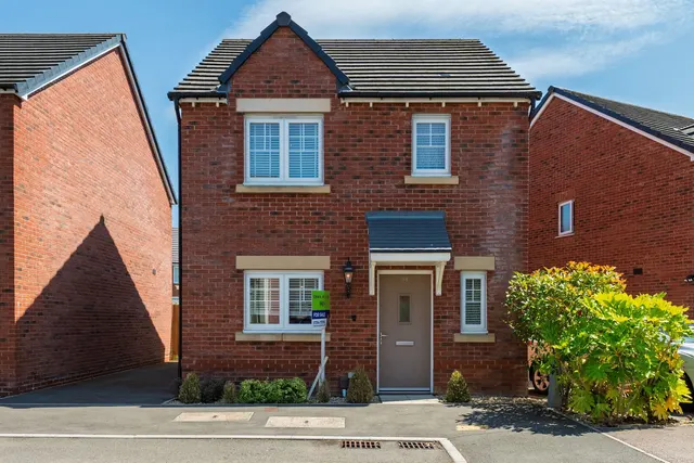 Oakfield Grange, Cwmbran, photo 1