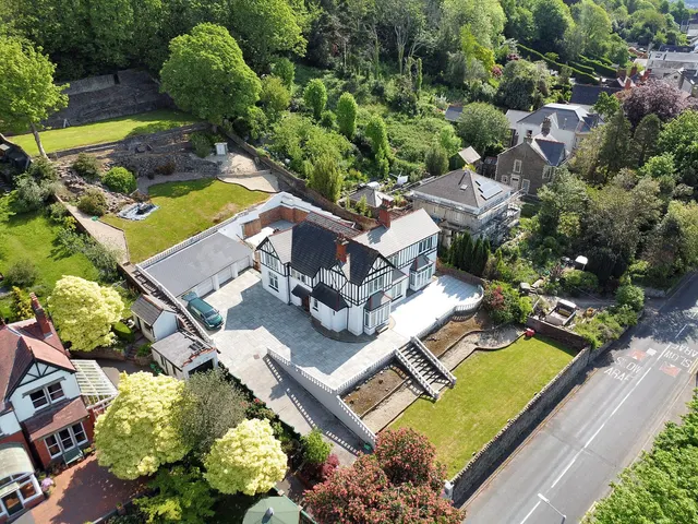 Dinas Baglan Road, Baglan, Port Talbot, SA12 8AE, photo 1