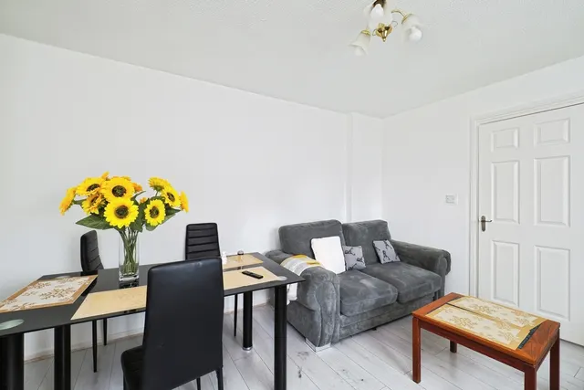 Photo 2 — Wilkins Gardens, Clifton, Nottingham, NG11