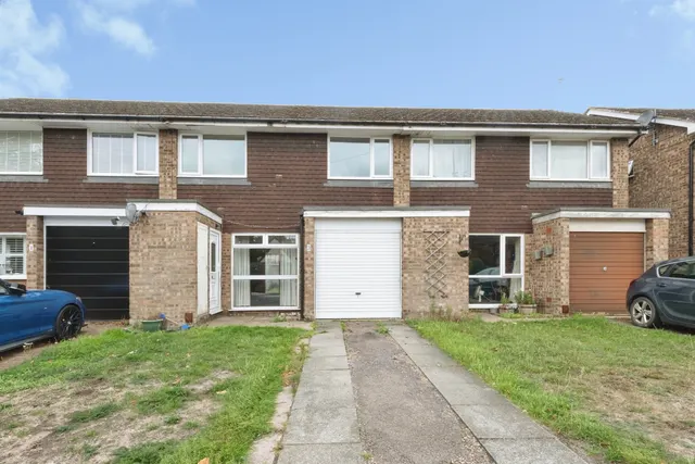 Priory Street, Newport Pagnell, MK16, photo 1