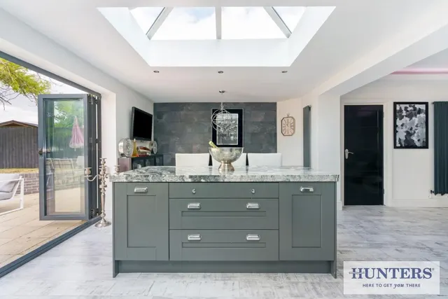 Selby road, Camblesforth, YO8, photo 1