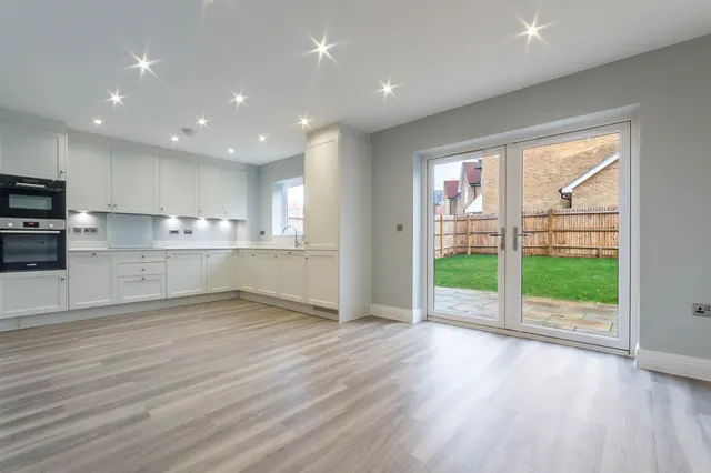 Photo 3 — Hawthorn Close, Main Road, Bicknacre, Chelmsford