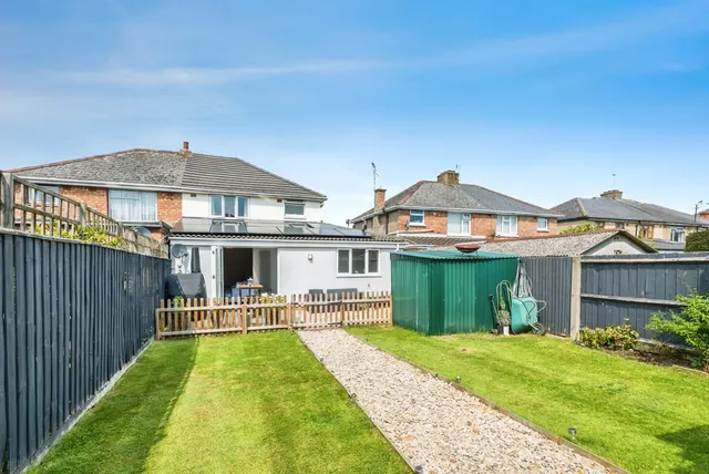 Cumberland Road, Swindon, Wiltshire, SN3, photo 1