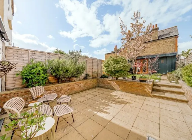 Photo 2 — Haydons Road, Wimbledon, SW19