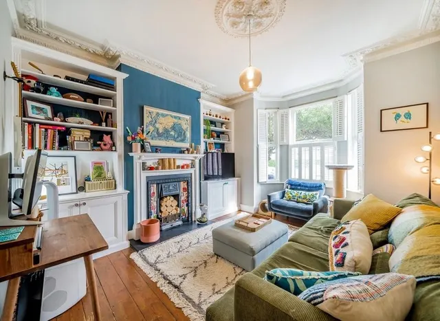 Photo 3 — Haydons Road, Wimbledon, SW19