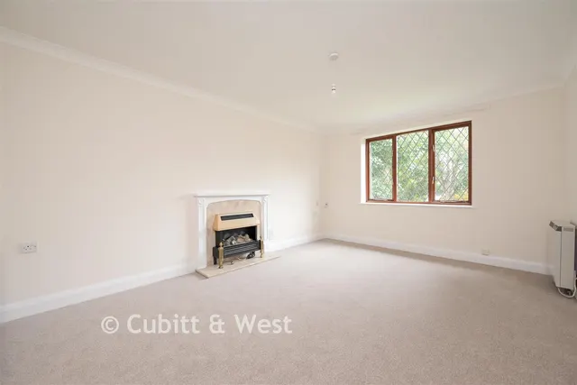 Monks Walk, Reigate, RH2, photo 3