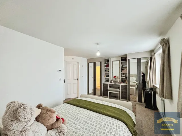 Allen Aldrige Close, Stanway, CO3, photo 3