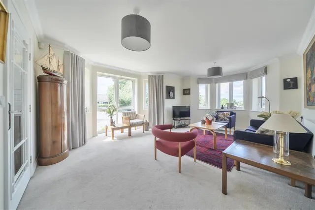 Greyhound Lane, Thame, OX9, photo 3