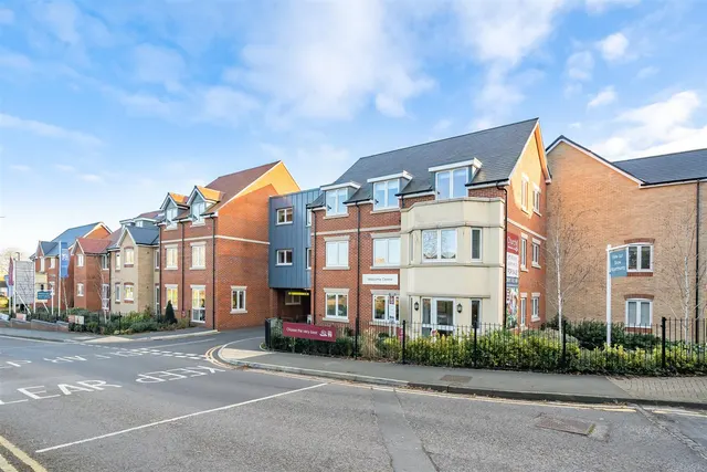 Greyhound Lane, Thame, OX9, photo 1