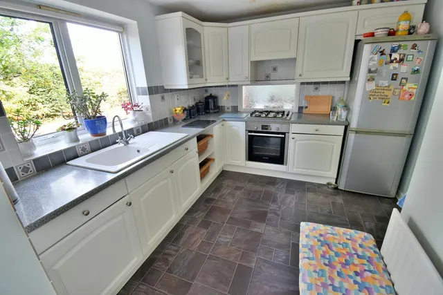 Cammel Road, BH22, photo 3