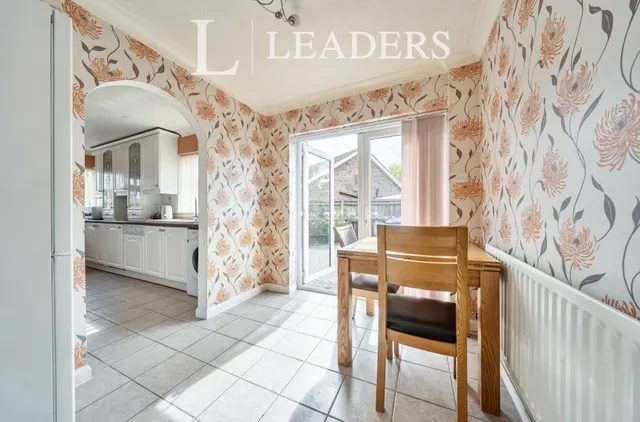 Kelvin Close, Tonbridge, TN10, photo 3