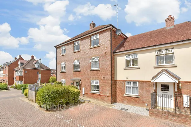 Ellis Road, Broadbridge Heath, RH12, photo 1