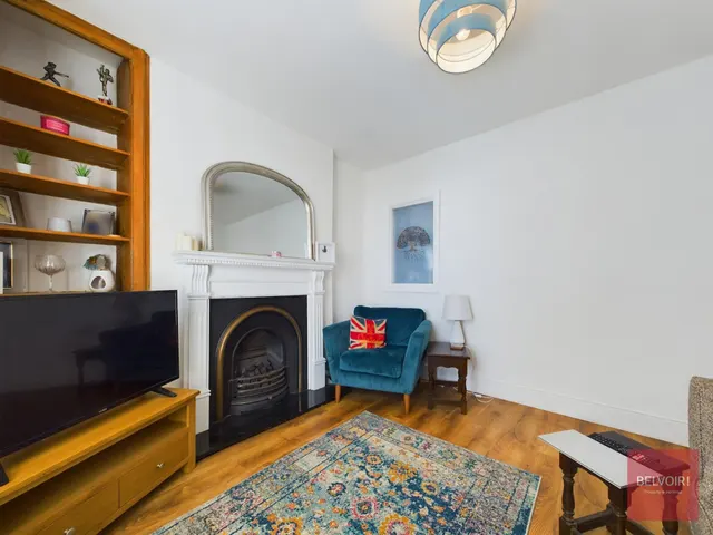Gloucester Place, Mumbles, SA3, photo 3