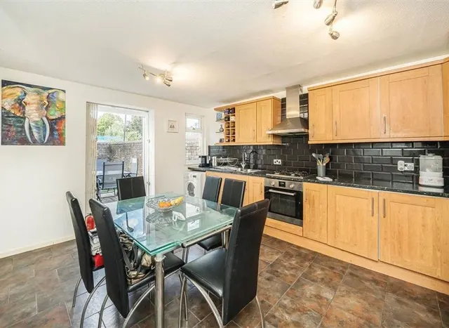Kenchester Close, South Lambeth, SW8, photo 3