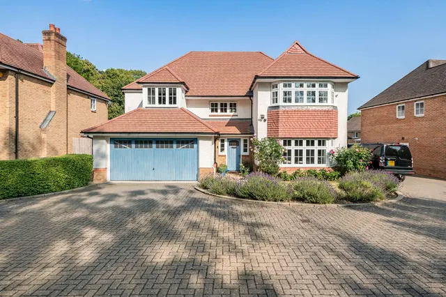 Photo 3 — Whalebone Wood Road, Pease Pottage, Crawley, West Sussex, RH11 9GE