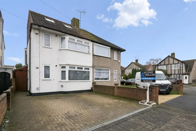 Rutland Road, Hayes, photo 1