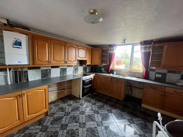 Photo 2 — Clayworth Court, Mansfield