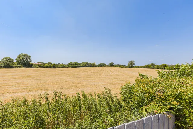 Rowan Close, Ambrosden, photo 1