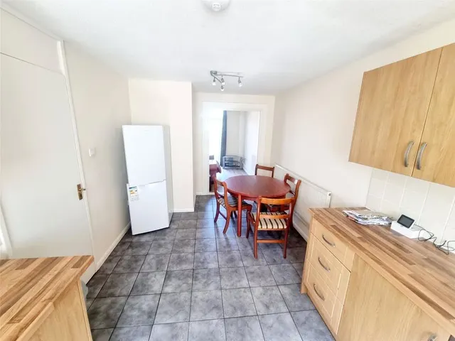 Photo 2 — Warwick Court, Loughborough, Leicestershire, LE11