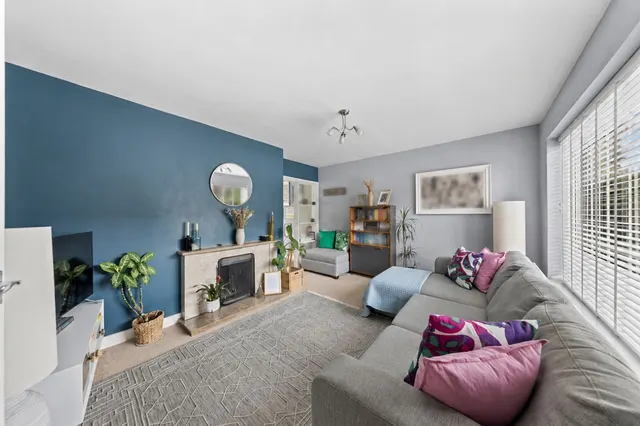 Photo 2 — Cuerdon Drive, Thelwall, Warrington, Warrington, WA4 3JU