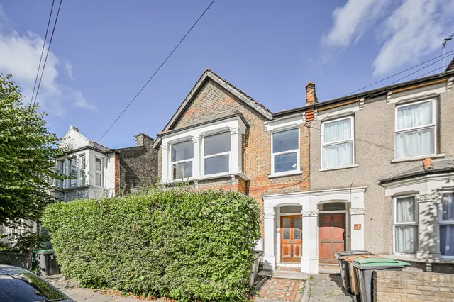 London, N22, photo 1