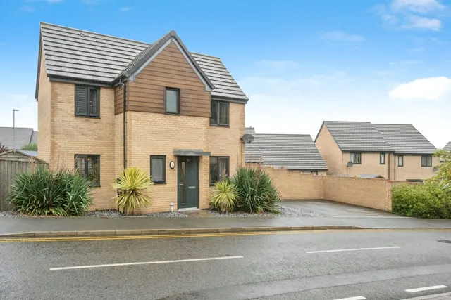 Roberts Road, Edlington, Doncaster, South Yorkshire, DN12, photo 1