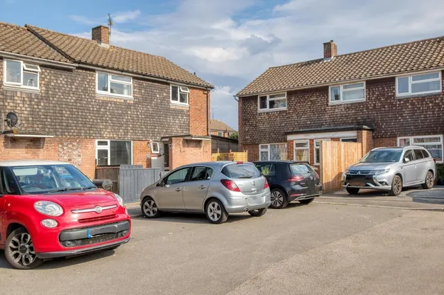 Eight Acres, Tring, HP23, photo 3