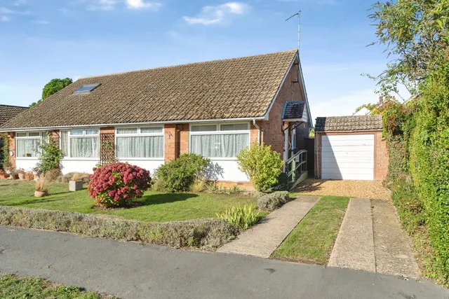 2 bedroom house, Youngman Close, Histon, CB24