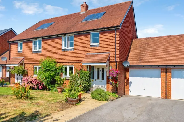 Sandy Hill Close, Waltham Chase, SOUTHAMPTON, photo 1