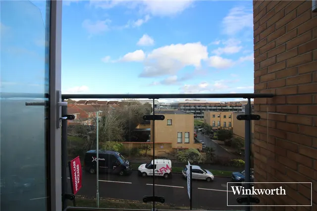 Studio Way, Borehamwood, Hertfordshire, WD6, photo 1