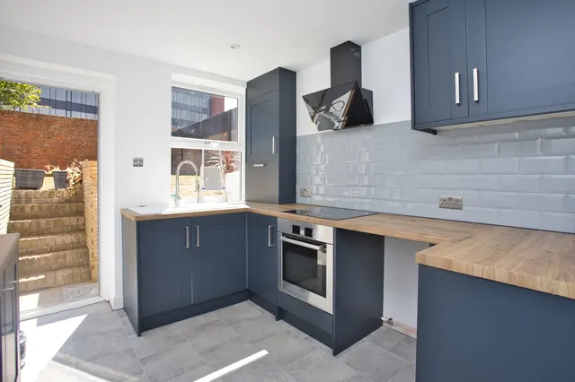Millfield, Folkestone, CT20, photo 2