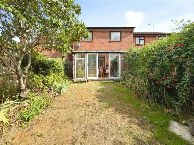 Petty Close, Romsey, SO51, photo 2