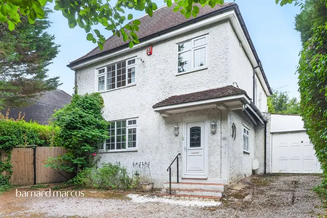 Brighton Road, Hooley, Coulsdon, photo 1
