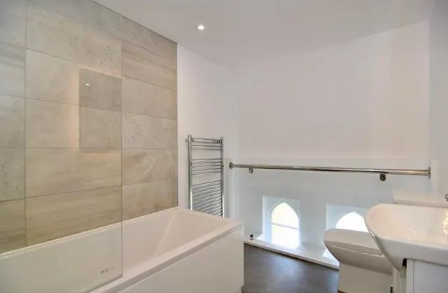 Photo 3 — Cavendish Road, Bournemouth BH1 1QZ