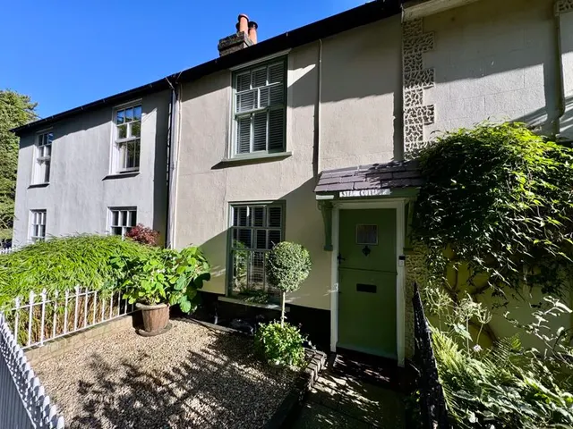 Wooburn Town, High Wycombe HP10 0PN, photo 1