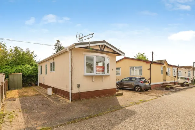 Hillcrest Park, Letchworth Garden City, SG6, photo 1