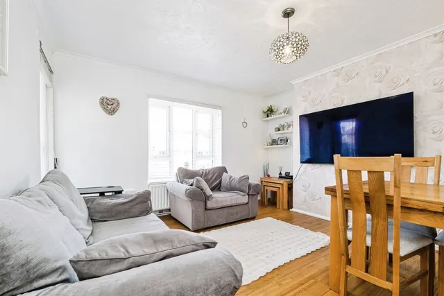 Photo 2 — Cranell Green, South Ockendon, Essex, RM15