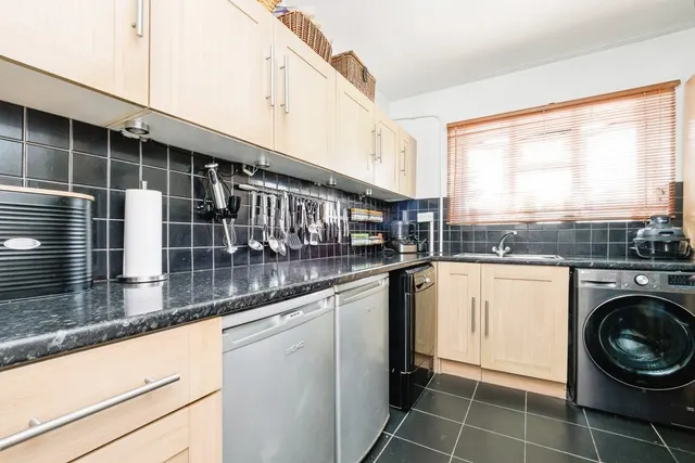 Photo 3 — Cranell Green, South Ockendon, Essex, RM15