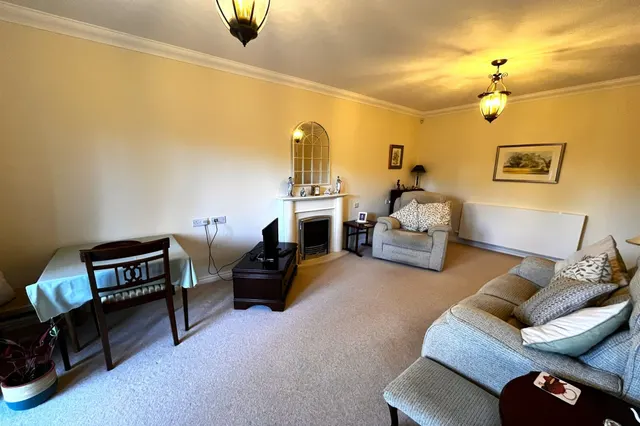 St. Johns Lodge, Altrincham, photo 3