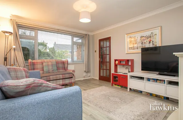 Goughs Way, Royal Wootton Bassett, photo 3