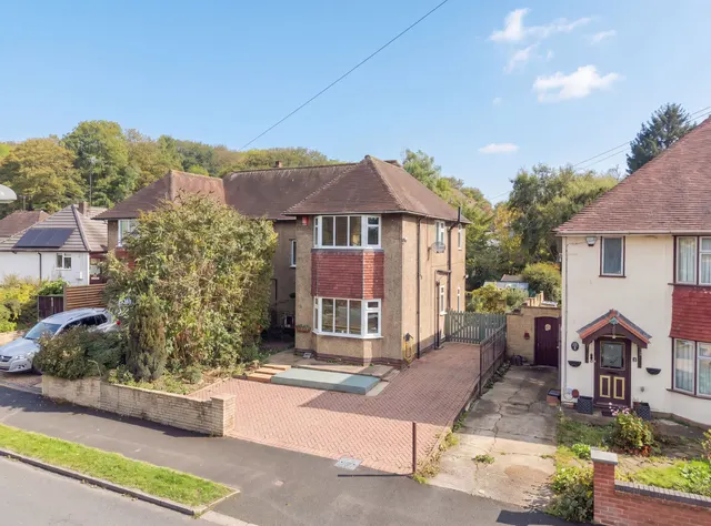 3 bedroom house, Halcyon Approach, Wingerworth, S42