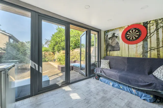 Photo 3 — Goodwood Close, Burghfield Common, Reading, Berkshire, RG7 3EZ