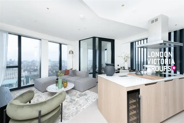 Nine Elms Lane, London, photo 1