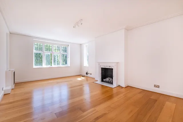 Wildcroft Road, London, SW15, photo 3