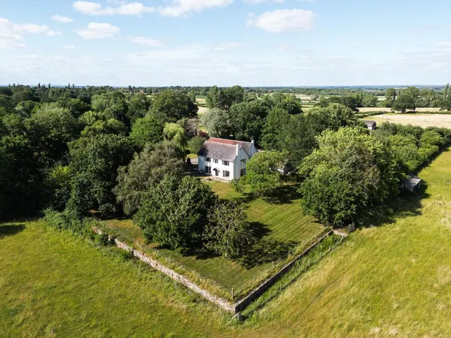 Hurdiss Farmhouse, Hurdiss Estate, CV33, photo 3