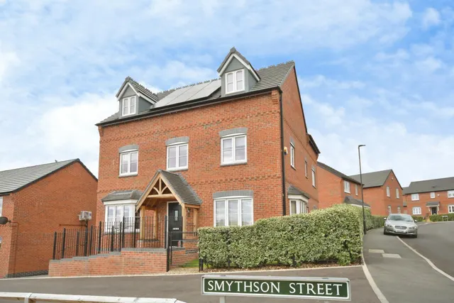 5 bedroom house, Smythson Street, Wingerworth, S42