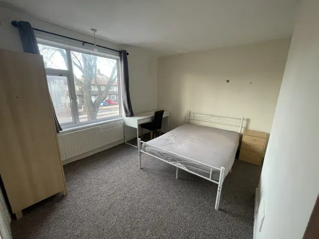 Beeston Road, Dunkirk, NG7, photo 2