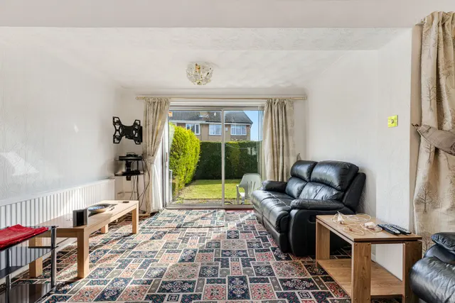 Photo 2 — Twyford Close, Widnes, Widnes, WA8 9RN