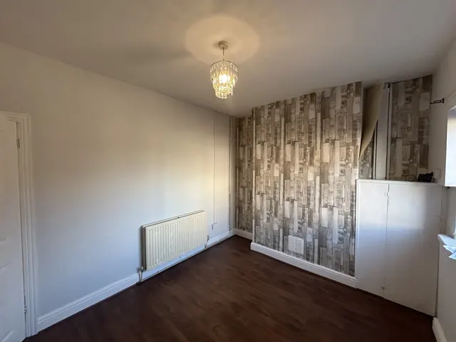 Scarsdale Street, Dinnington, S25, photo 2