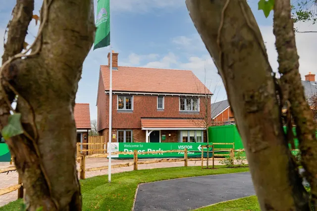 Brockhills Lane, New Milton, BH25, photo 1